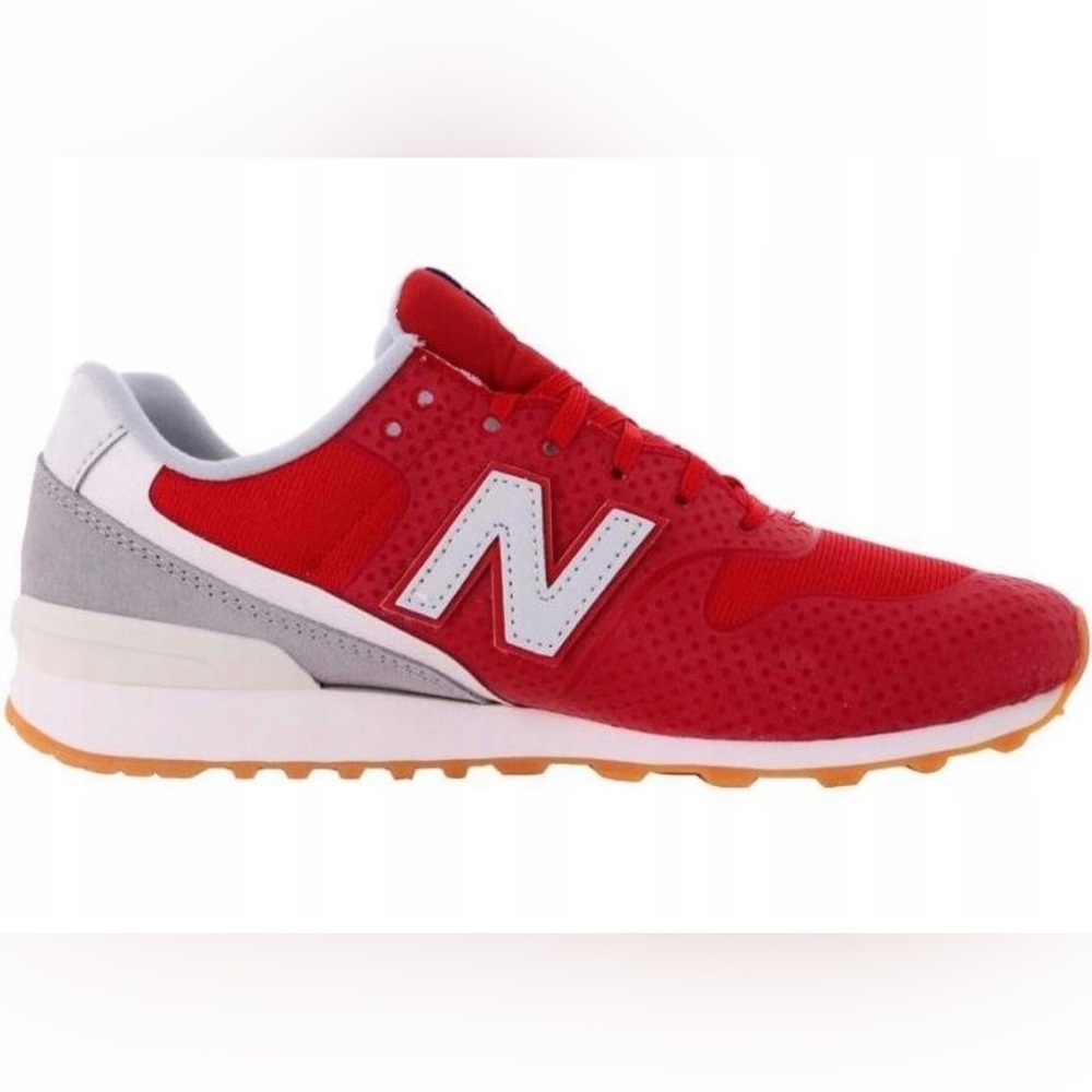 New Balance 696 Shoes